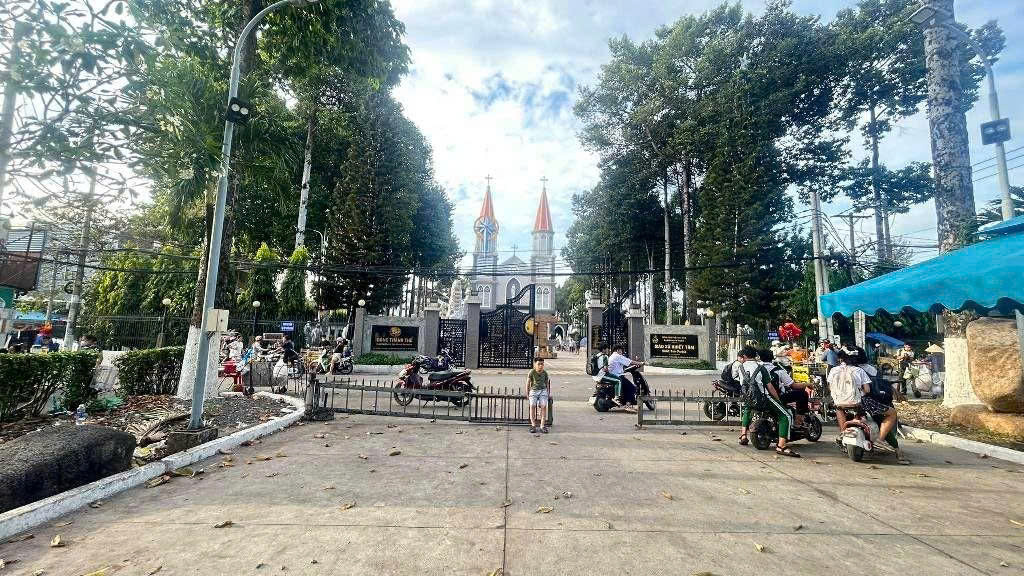 BÁN NHÀ BÌNH CHIỂU THỦ ĐỨC