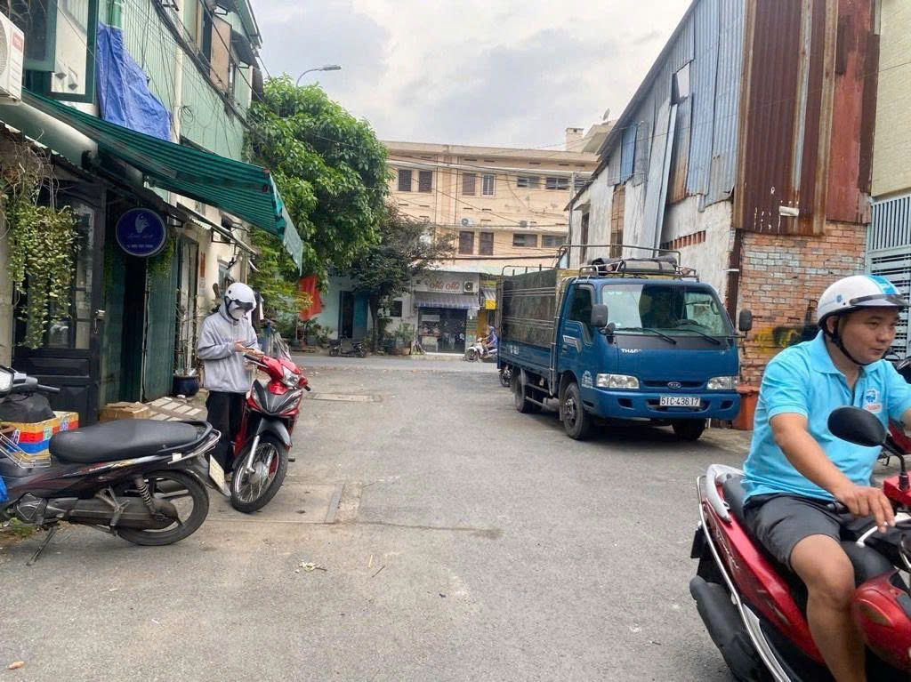 BÁN NHÀ TRƯỜNG THỌ THỦ ĐỨC